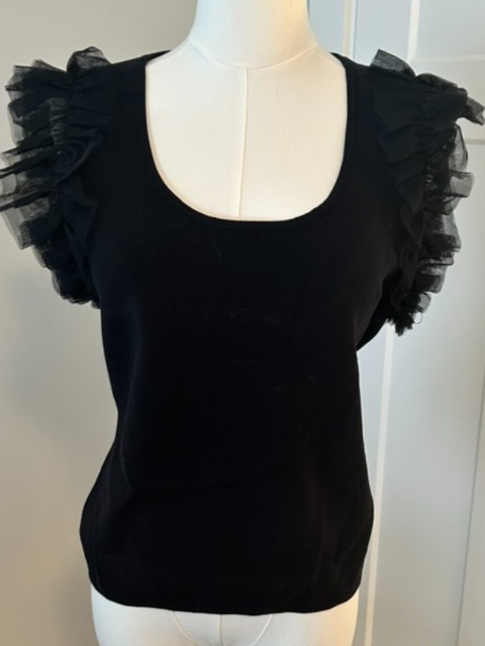 Black Ruffle Sleeveless Sweater Top